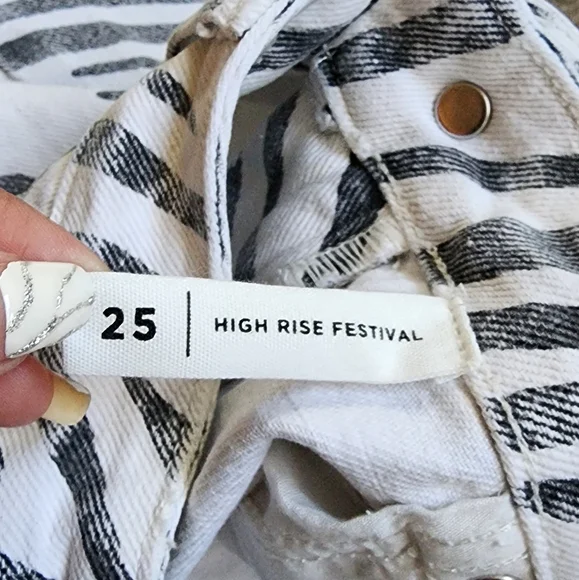NWT PACSUN HIGH RISE FESTIVAL SHORTS - Picture 9 of 16